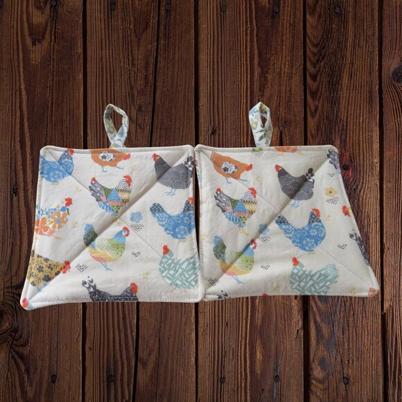 Handmade Potholder, Set of 2, Reversible Chickens and Floral Quilted Hot Pads - Picture 2 of 5
